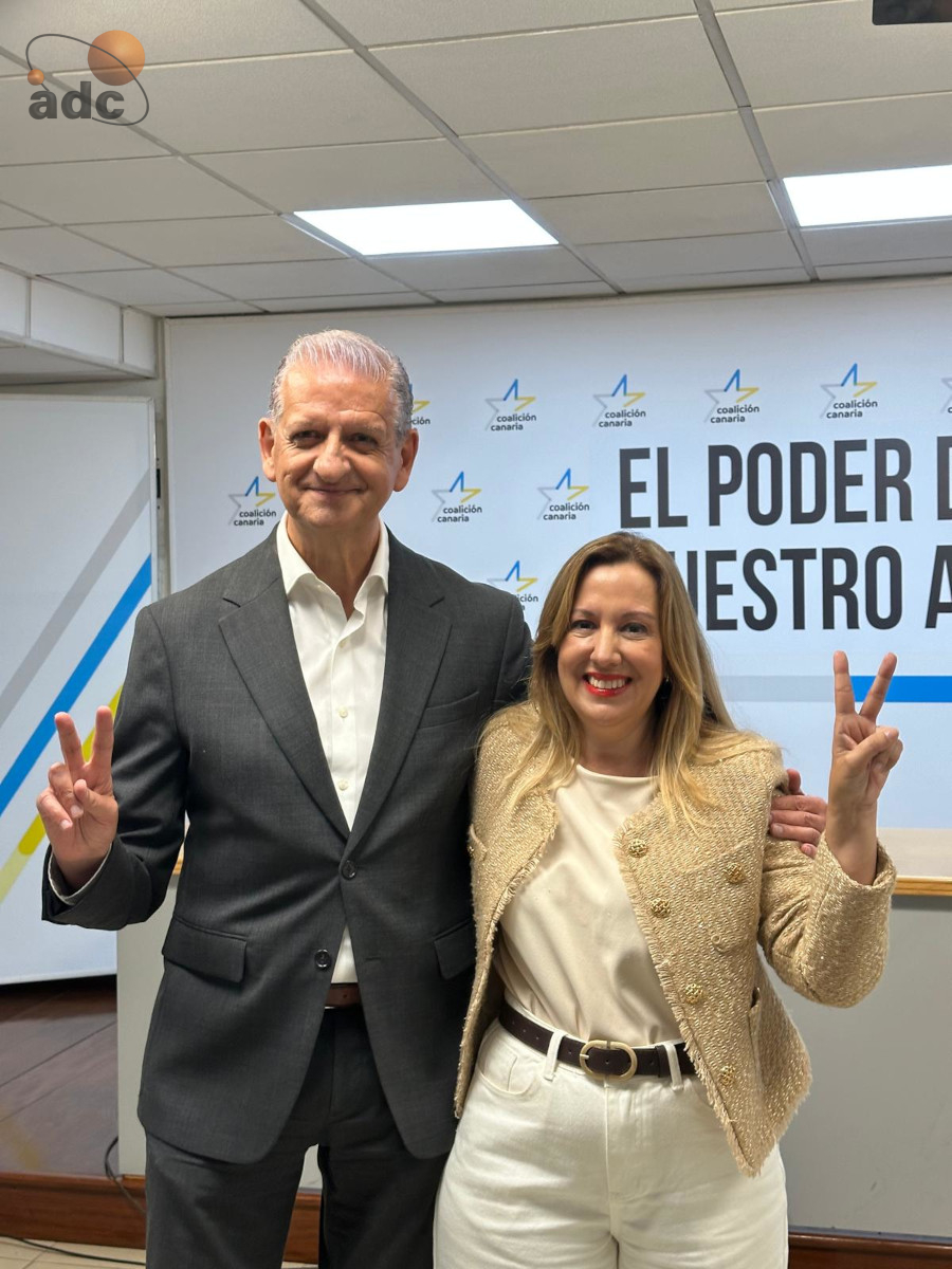 Francisco Linares y Rosa Dávila adc