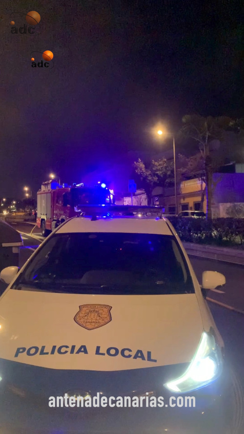 Portada Arde un coche en La Laguna